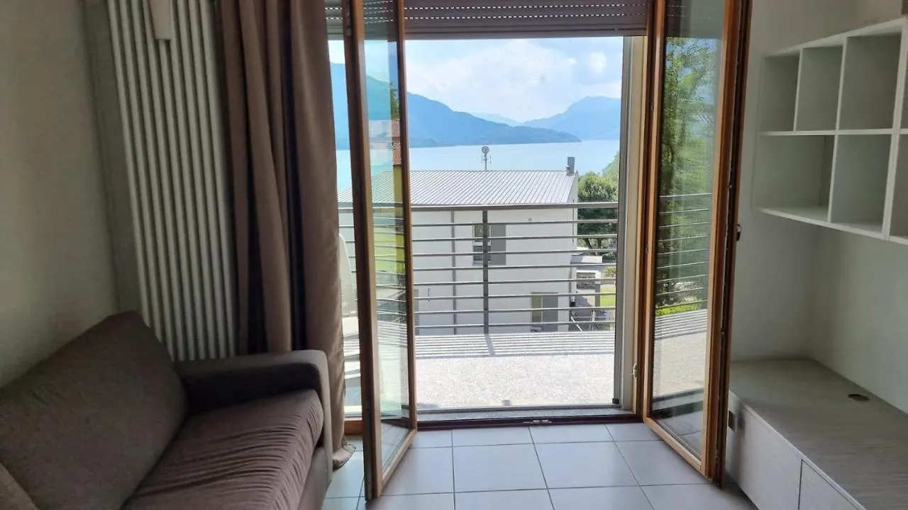 Modern Apartment In Residence With Pool Gera Lario